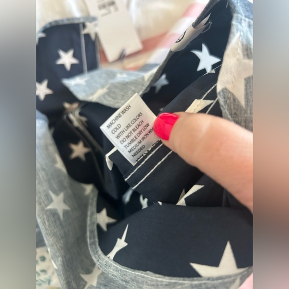 Free Planet  Mens White Button Front Shirt American Flag - Picture 6 of 15